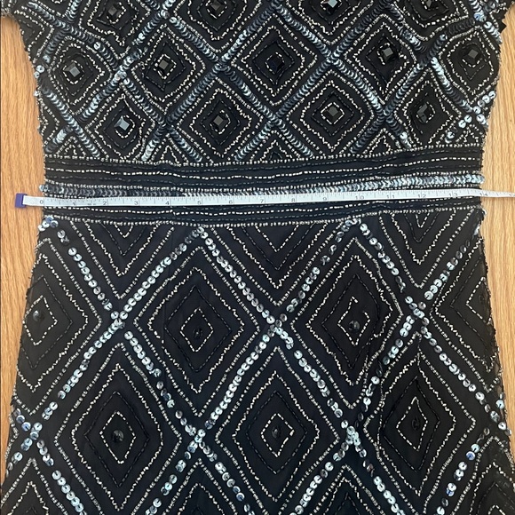 NWT Adrianna Papell Art Deco Diamond Beaded Evening Gown with Cap Sleeves - Picture 16 of 16